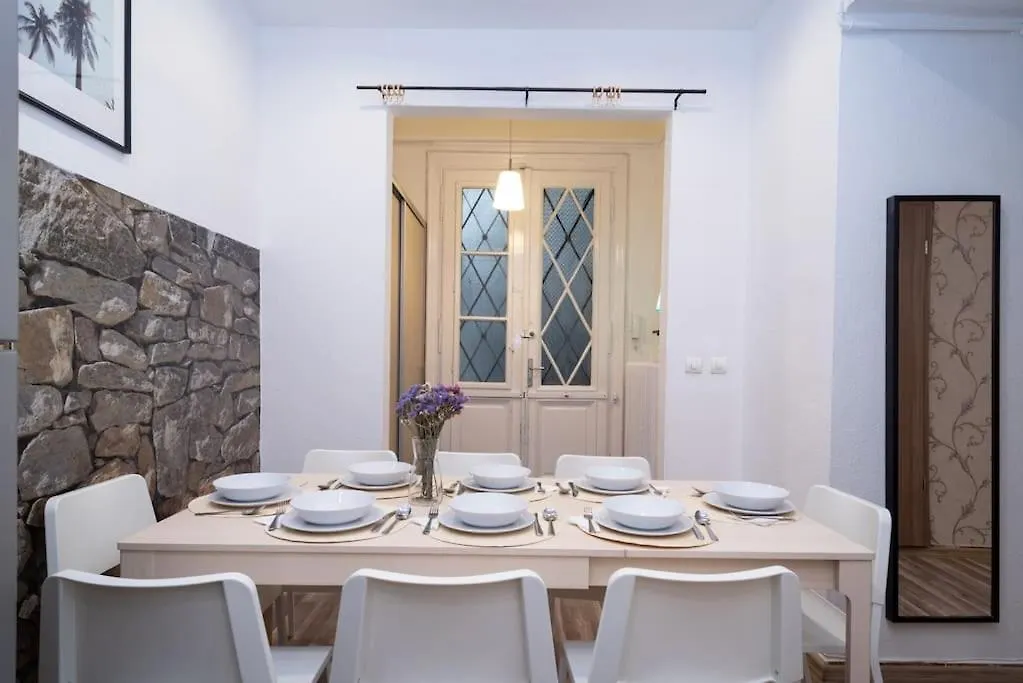 Hidden Gem At Kalvin Ter Apartment Budapest