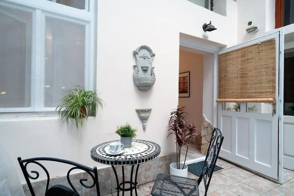 Hidden Gem At Kalvin Ter Apartment Budapest Hungary