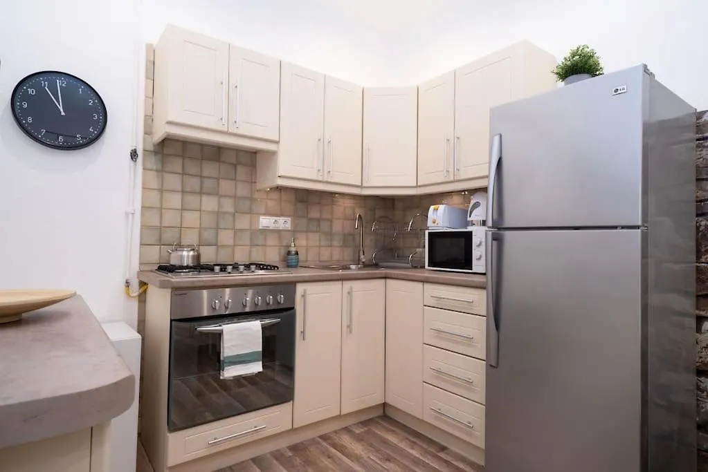 Hidden Gem At Kalvin Ter Apartment Budapest Hungary